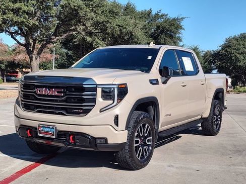 Used 2022 GMC Sierra 1500 AT4 w/ AT4 Preferred Package AWD/4WD image 7