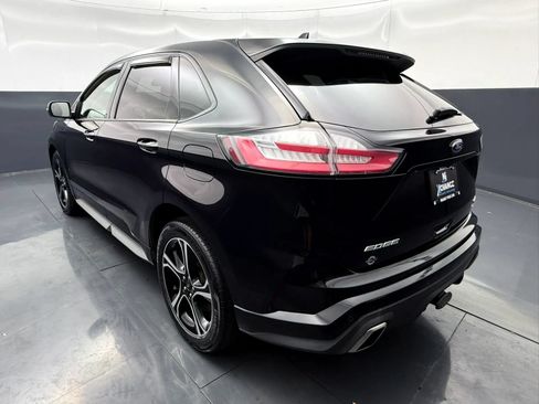 Used 2019 Ford Edge ST w/ Cold Weather Package AWD/4WD image 5