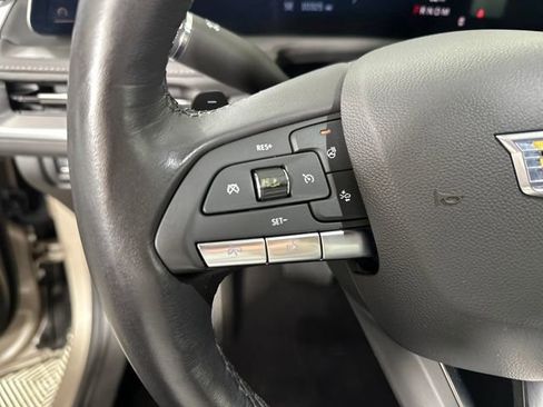 Used 2024 Cadillac XT4 Luxury image 15