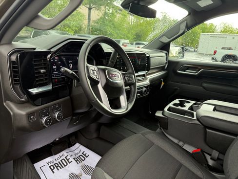Used 2024 GMC Sierra 1500 Elevation image 13