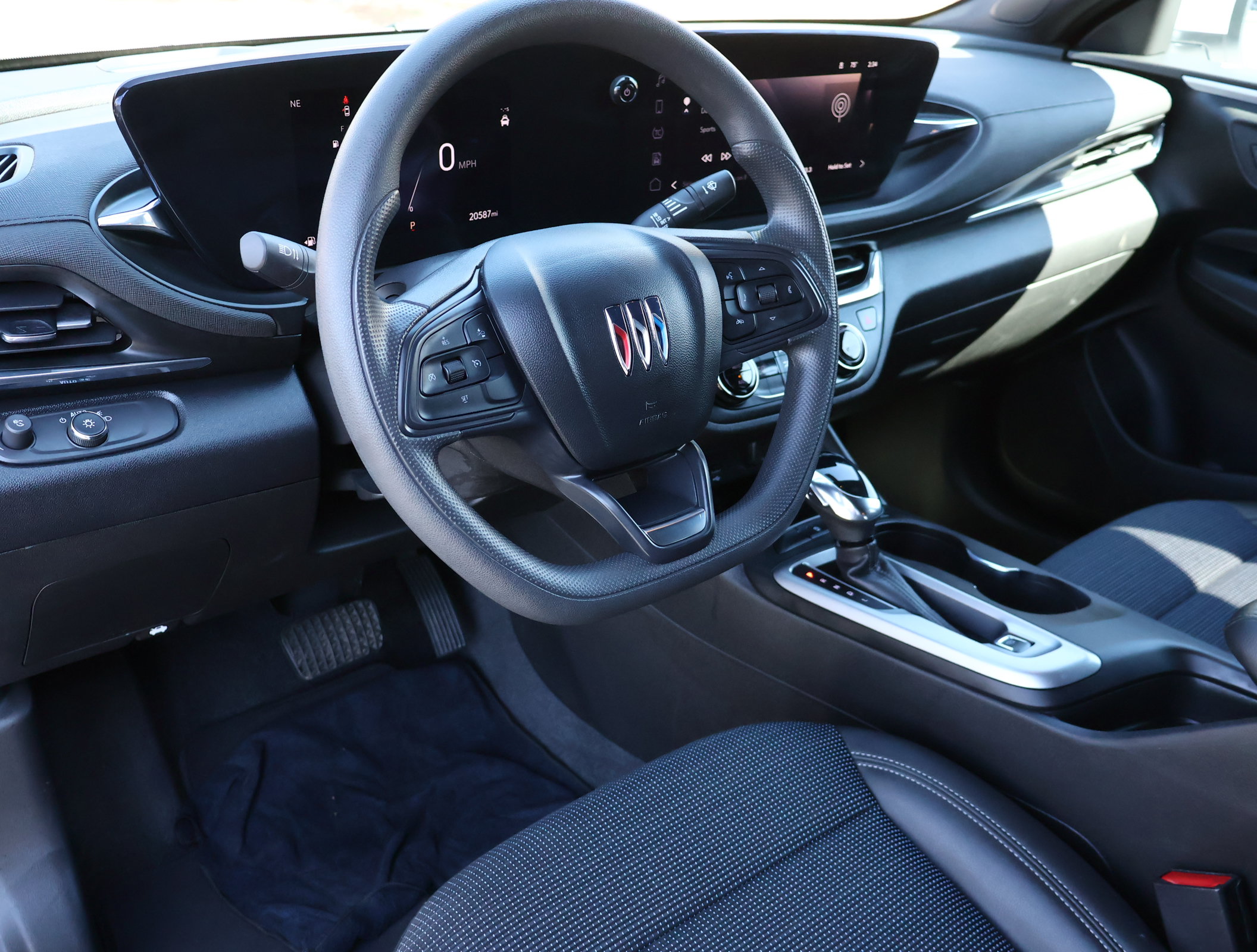 Used 2026 Buick Envista Preferred FWD image 3