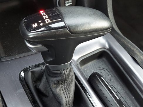 Used 2017 Dodge Charger SXT w/ Navigation & Travel Group image 14