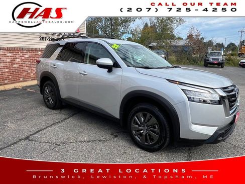 Used 2022 Nissan Pathfinder SV image 8