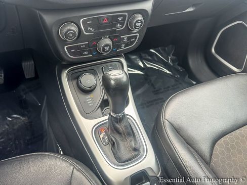 Used 2019 Jeep Compass Latitude w/ Popular Equipment Group image 19