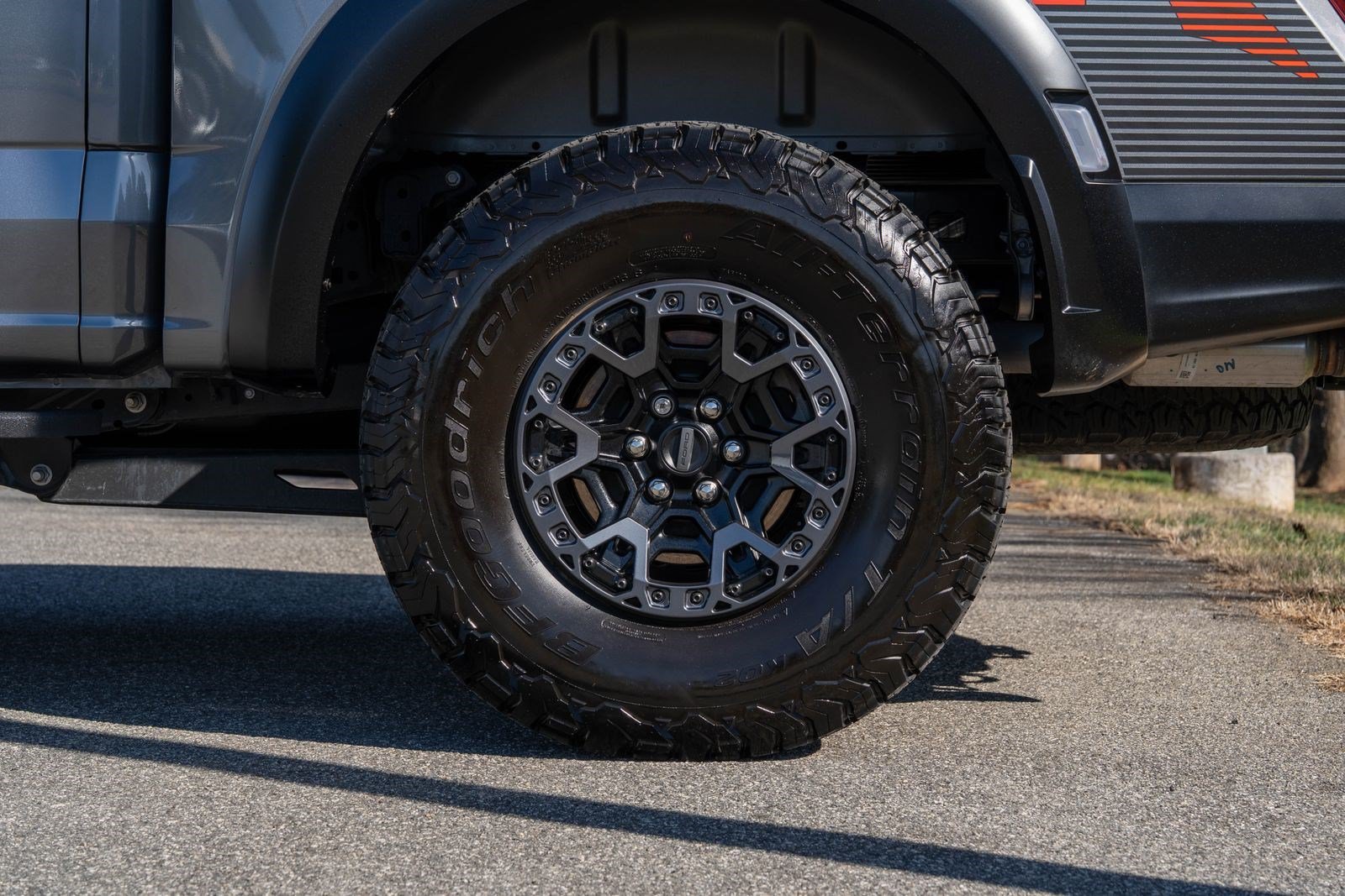 Used 2024 Ford F150 Raptor w/ Equipment Group 803A Raptor R AWD/4WD image 11
