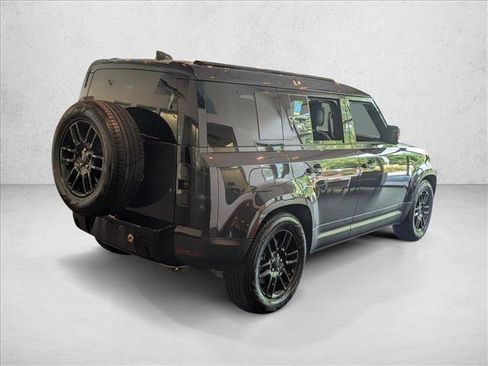 Used 2026 Land Rover Defender 110 S AWD/4WD image 4