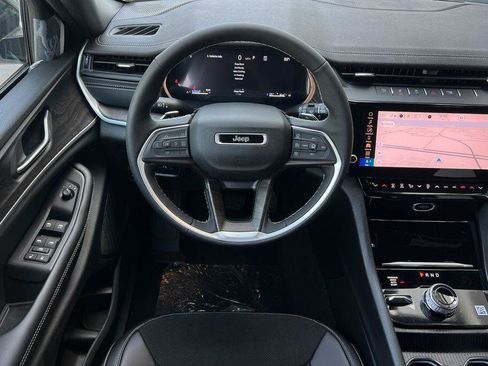 New 2026 Jeep Grand Cherokee Altitude AWD/4WD image 14