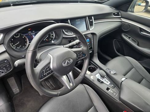 Used 2022 INFINITI QX50 Luxe w/ Appearance Package image 11