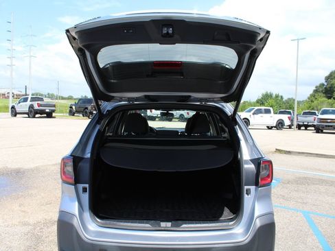 Used 2023 Subaru Outback Premium AWD/4WD image 15
