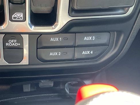Used 2024 Jeep Wrangler Unlimited Sport AWD/4WD image 33