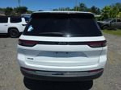 Used 2023 Jeep Grand Cherokee 4WD 4xe image 10