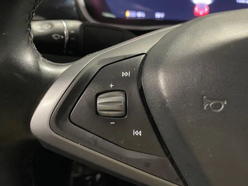 Used 2018 Tesla Model S AWD image 17