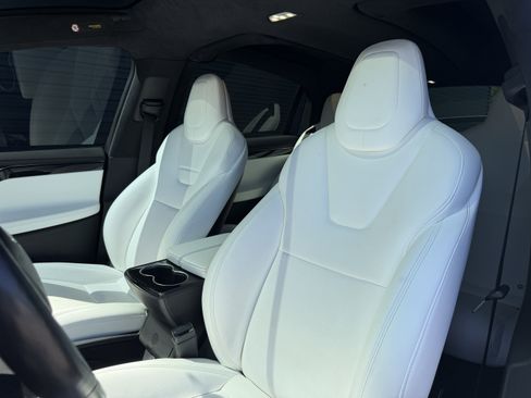 Used 2017 Tesla Model X P100D image 7