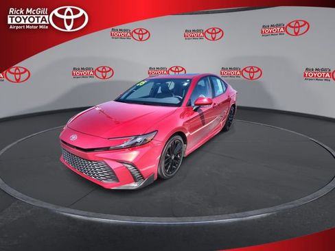 Used 2025 Toyota Camry SE w/ Multimedia Upgrade Package FWD image 4