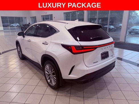 Used 2024 Lexus NX 350 AWD w/ Vision Package image 5