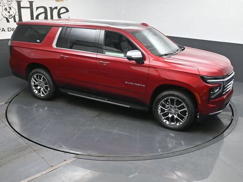 New 2026 Chevrolet Suburban Premier w/ Sun And Tow Package AWD/4WD image 17