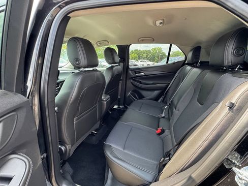 Used 2025 Buick Encore GX Preferred FWD image 36