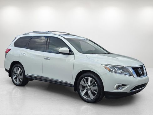 Used 2014 Nissan Pathfinder Platinum w/ Platinum Premium Package image 4