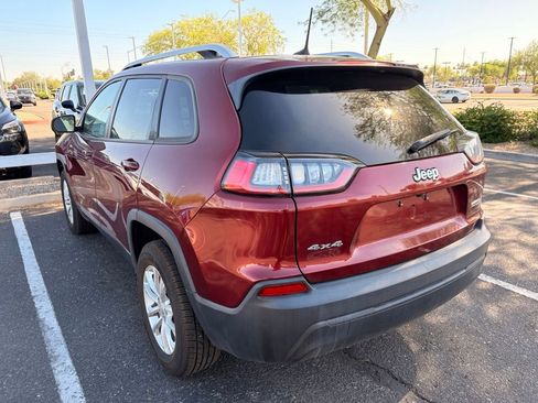 Used 2020 Jeep Cherokee Latitude w/ Cold Weather Group AWD/4WD image 8