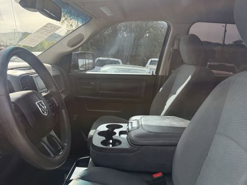 Used 2018 RAM 1500 Express AWD/4WD image 12