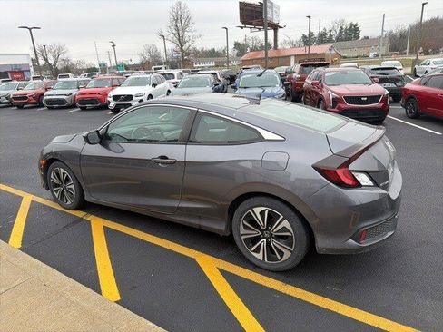 Used 2017 Honda Civic EX-L image 9