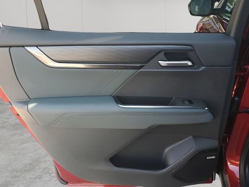 New 2026 GMC Acadia AT4 w/ Luxury Package image 18