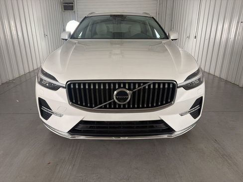 Used 2023 Volvo XC60 B5 Ultimate AWD/4WD image 2