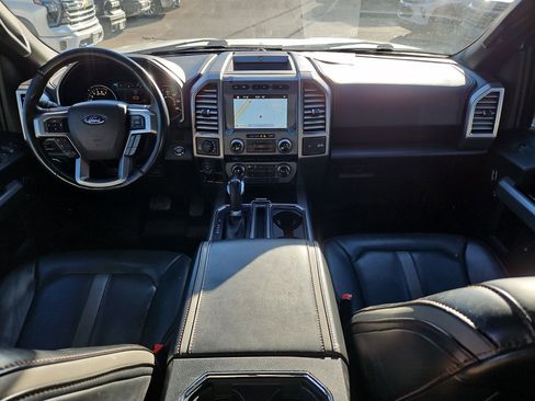 Used 2018 Ford F150 Platinum w/ Equipment Group 701A Luxury image 29