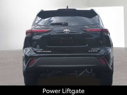 Certified 2026 Toyota Highlander XLE AWD/4WD image 8