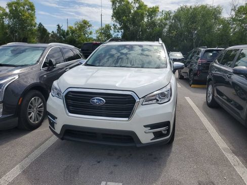 Used 2022 Subaru Ascent Touring AWD/4WD image 2