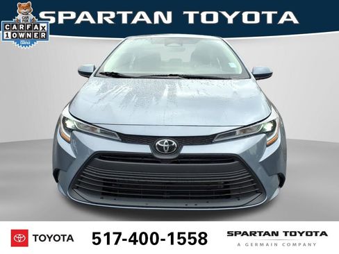 Used 2023 Toyota Corolla LE image 3