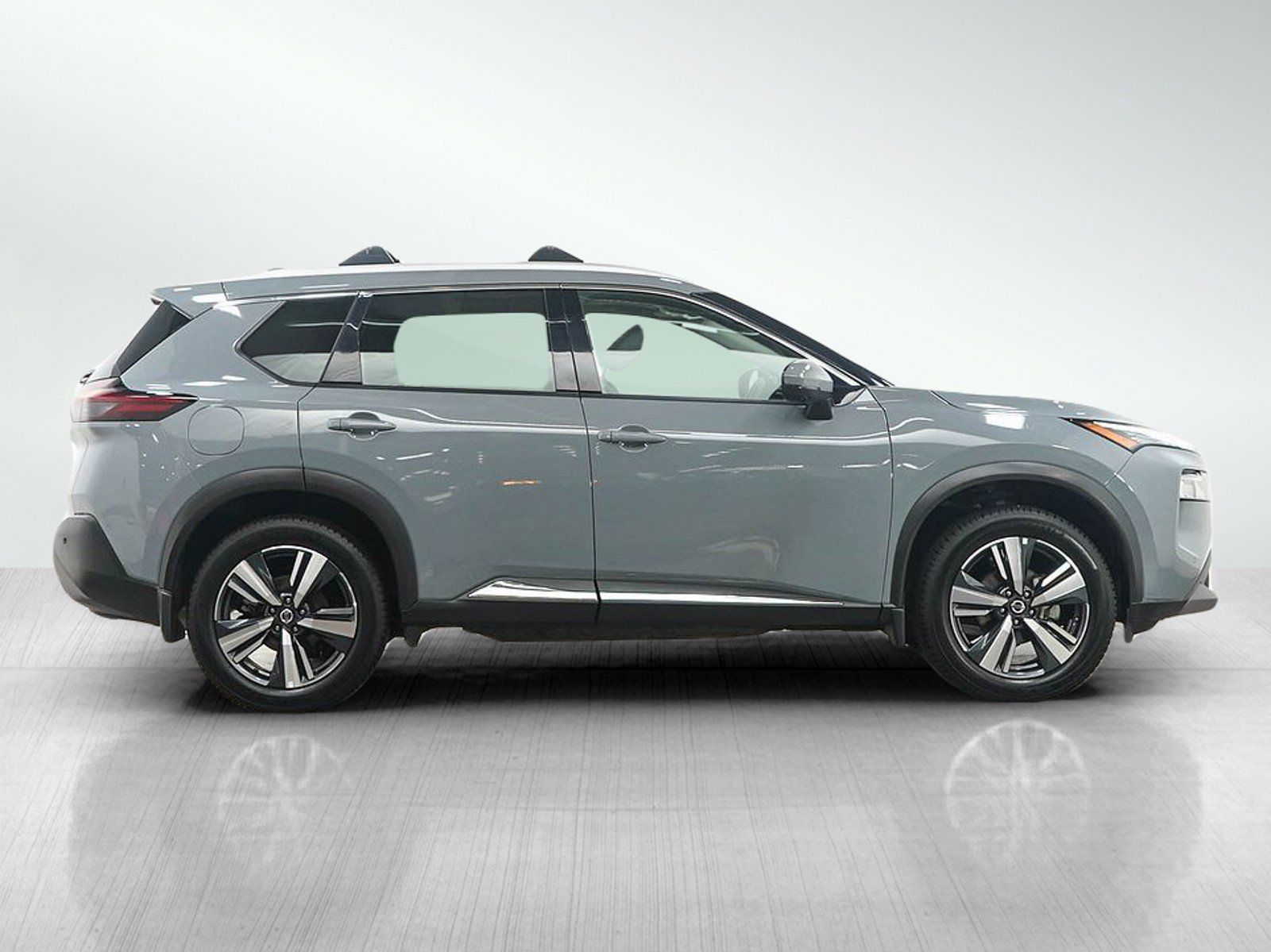 Used 2021 Nissan Rogue SL w/ Premium Package AWD/4WD image 6