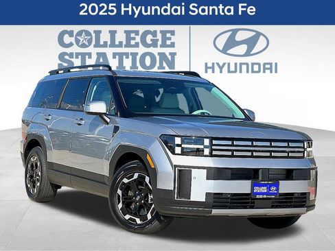 Used 2025 Hyundai Santa Fe SEL FWD image 1