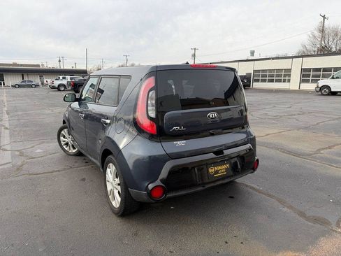 Used 2016 Kia Soul + FWD image 35