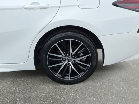 Used 2023 Toyota Camry SE FWD image 31