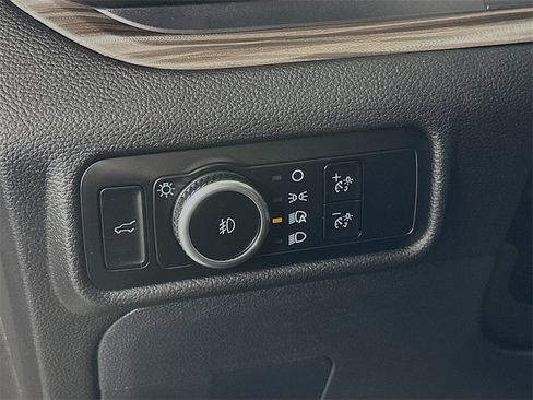 Used 2024 Ford Explorer Limited image 10