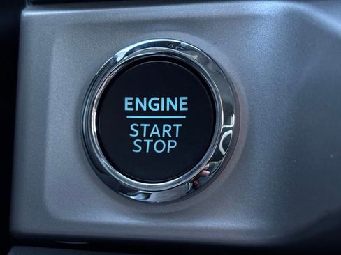 New 2026 Ford F250 XLT w/ XLT Premium Package image 39