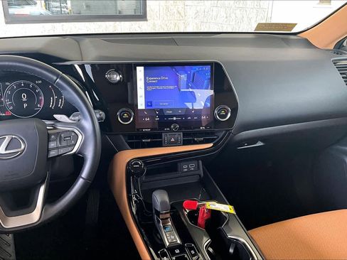 Used 2022 Lexus NX 250 FWD w/ Accessory Package 2 image 7