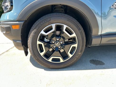 Used 2023 Ford Bronco Sport Outer Banks w/ Tech Package AWD/4WD image 23