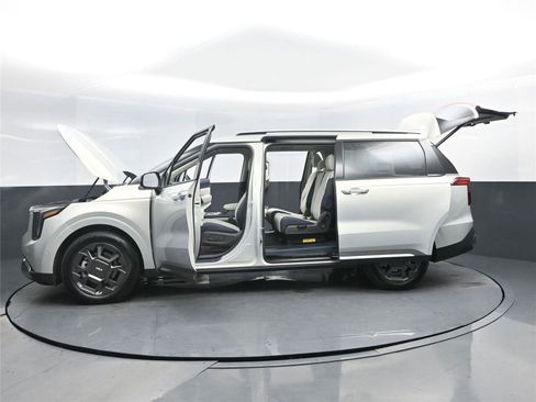New 2026 Kia Carnival SX image 34