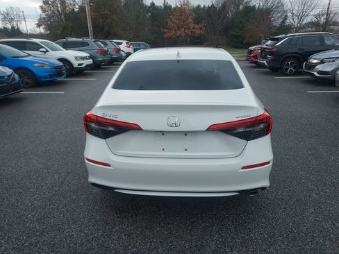 Used 2024 Honda Civic Sport image 6