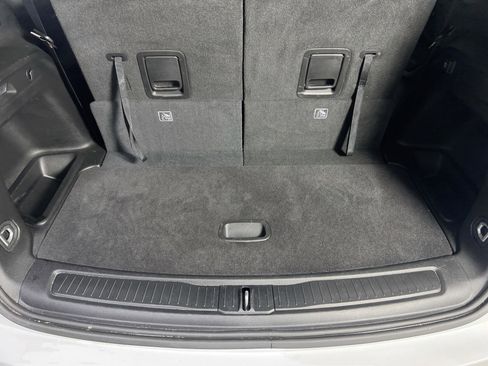 Used 2023 Jeep Grand Cherokee L Laredo image 25