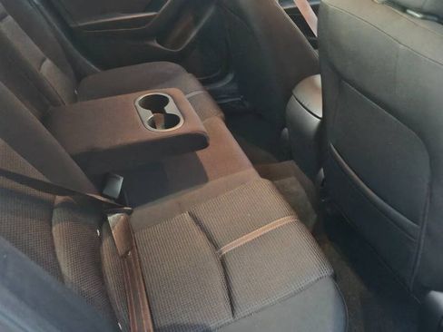 Used 2017 MAZDA MAZDA3 Sport w/ Preferred Equipment Package FWD image 10