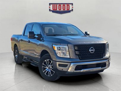 Used 2024 Nissan Titan SV w/ SV Convenience Package