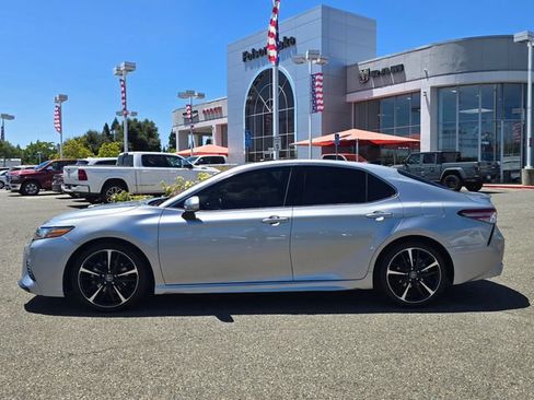 Used 2018 Toyota Camry XSE w/ Audio Package FWD image 8