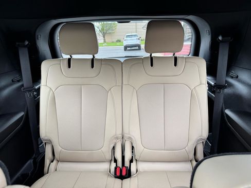 Used 2024 Jeep Grand Cherokee L Limited w/ Luxury Tech Group II AWD/4WD image 10