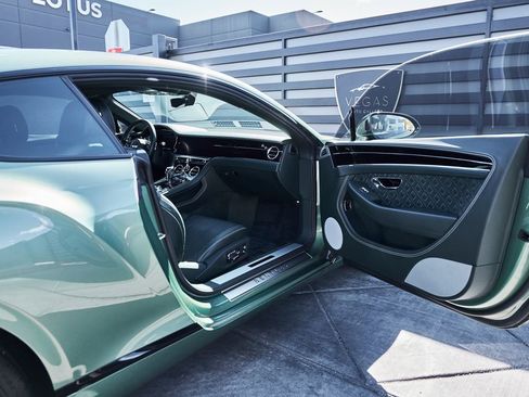 Used 2020 Bentley Continental GT AWD/4WD image 23