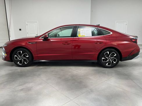 Used 2025 Hyundai Sonata SEL FWD image 5