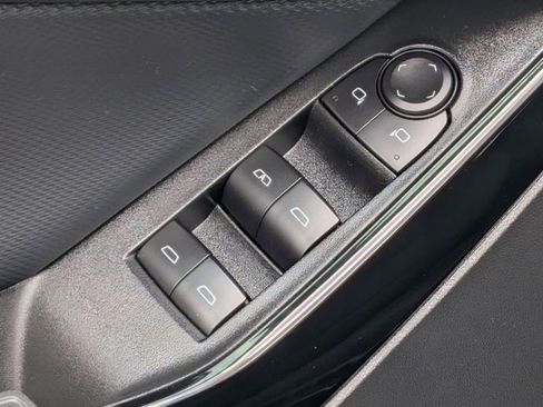 Used 2025 Chevrolet Equinox LT image 15