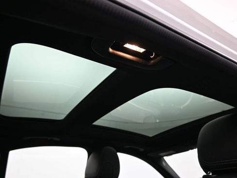 Used 2021 Mercedes-Benz C 300 4MATIC Sedan image 40